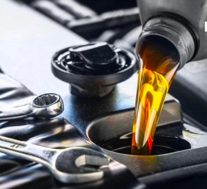 زيوت المحركات